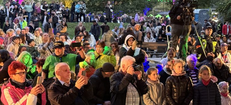 Über 10.000 Besucher strömten in den Park