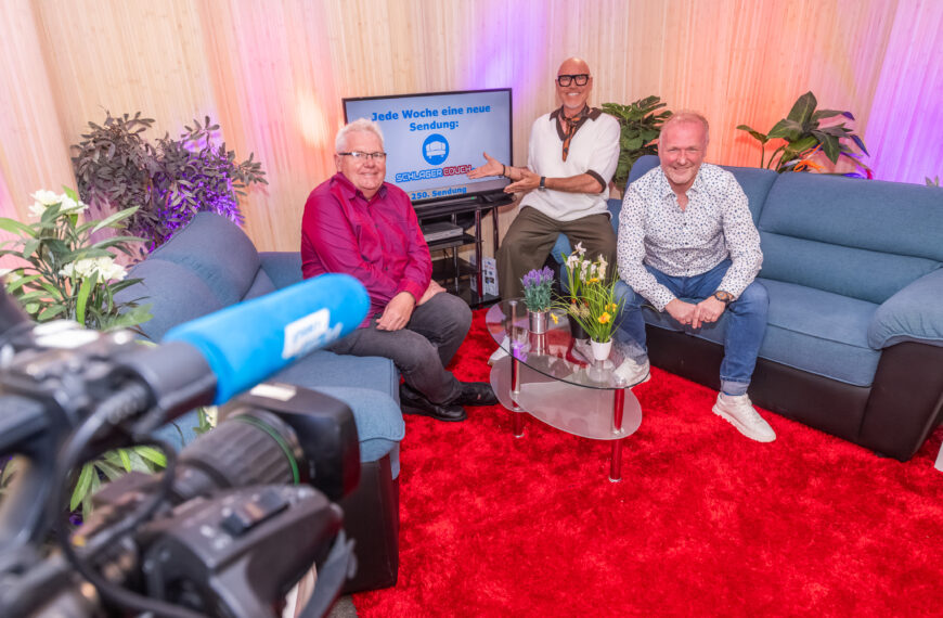🎉 250. Ausgabe der „Schlagercouch“ – Jubiläumssendung mit Olaf Henning erfolgreich produziert 🎤